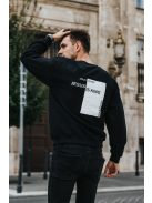 JESUS IS KING zwart unisex trui