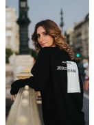 JESUS IS KING zwart unisex trui