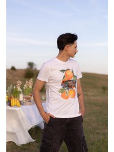 EAT A MEAL IN GOD'S KINGDOM - unisex T-shirt