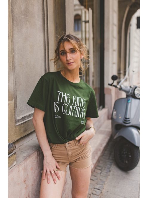 THE KING IS COMING unisex T-shirt